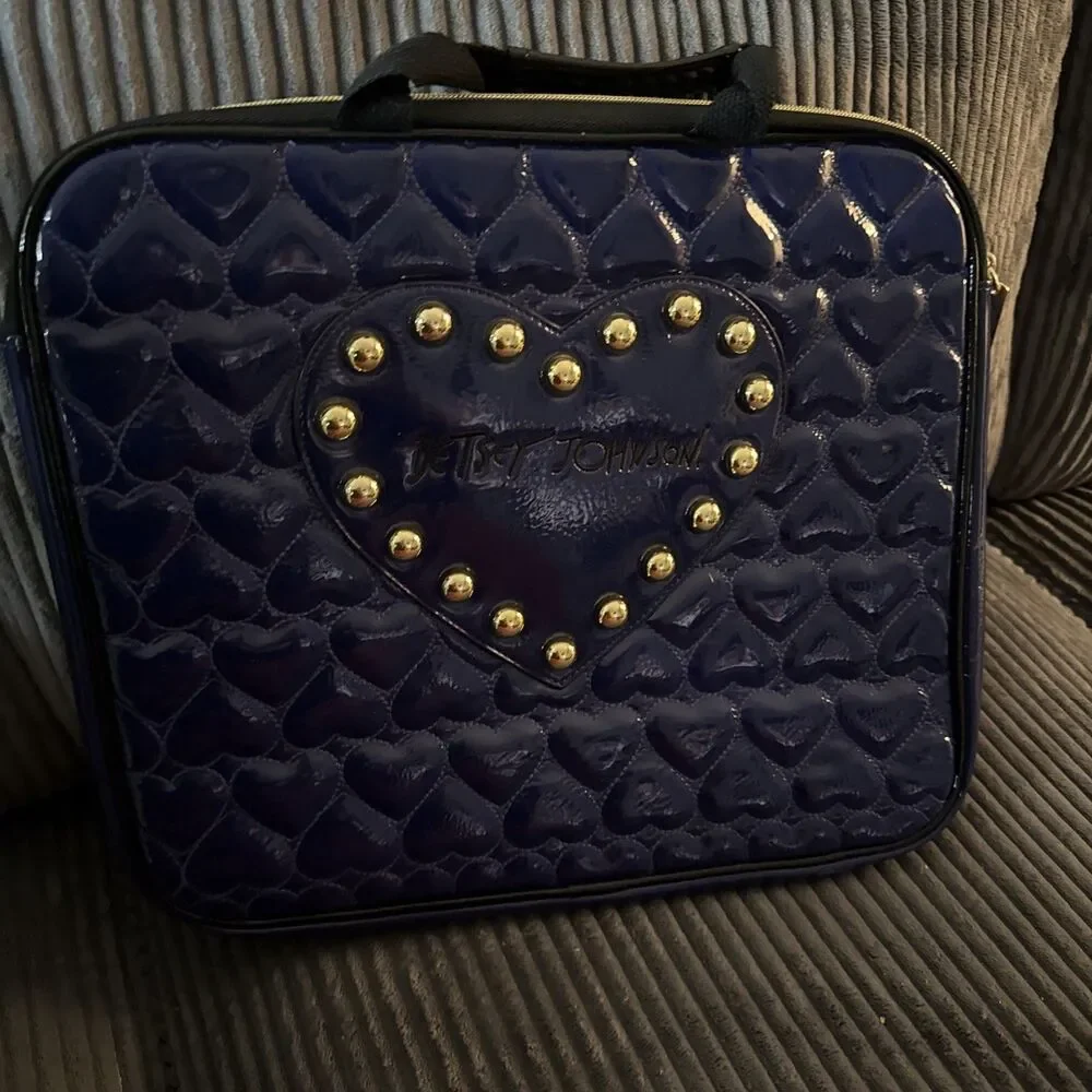 Betseyville Navy Heart Quilted Laptop Case Bag Studded Betsey Johnson Quirky